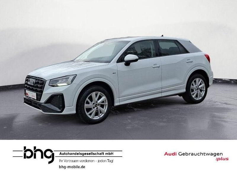 Gebraucht Audi Q2 S-Line 150 PS (110 kW) 2022 Gletscherweiß metallic SUV