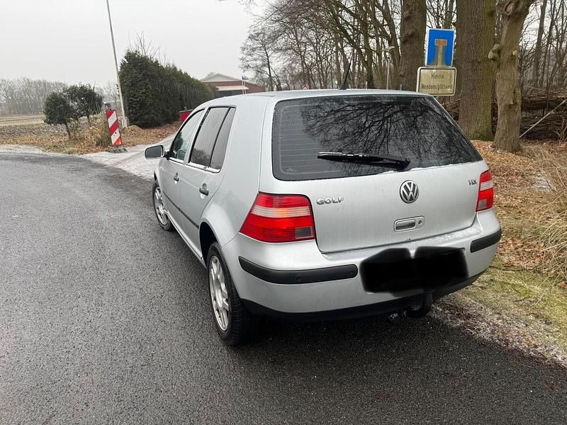 Gebraucht VW Golf IV 101 PS (74 kW) 2003 Kleinwagen