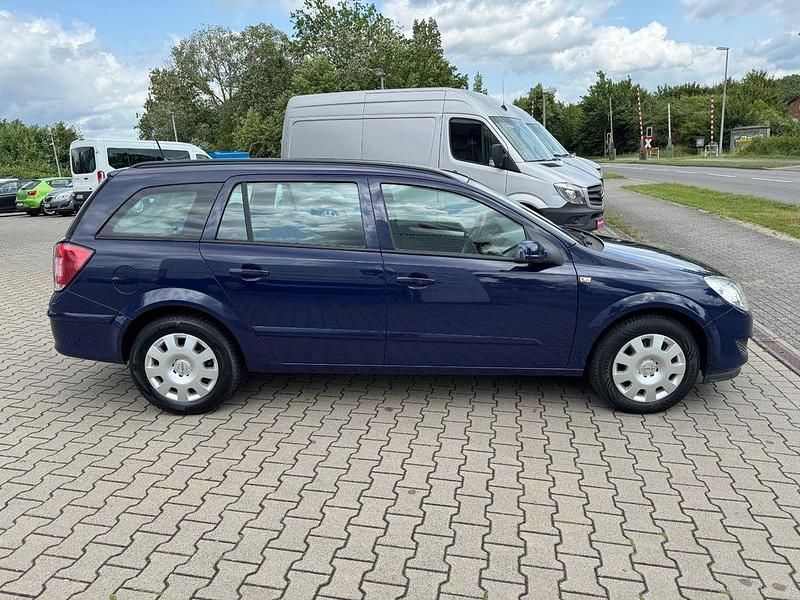 Gebraucht Opel Astra Edition 90 PS (66 kW) 2008 Blau Limousine