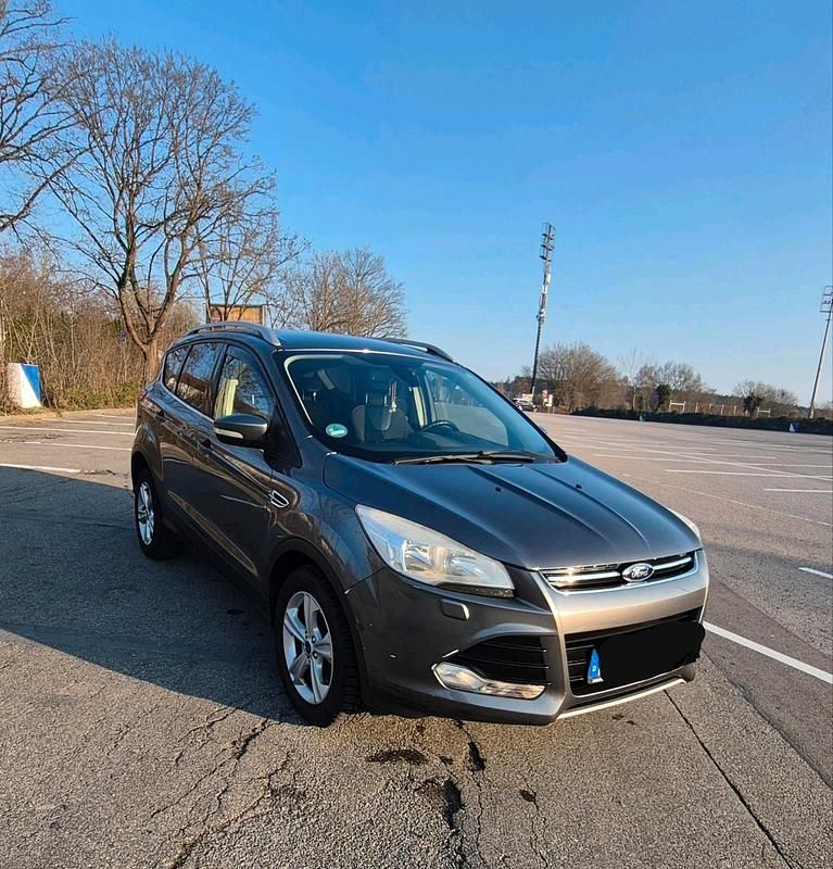 Gebraucht Ford Kuga 140 PS (102 kW) 2013 Grau SUV
