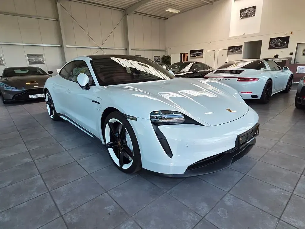 Gebraucht Porsche Taycan 4S 419 kW (571 PS) 2020 Carraraweißmetallic Limousine