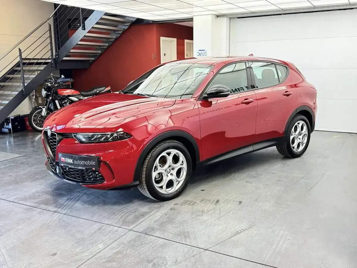 Gebraucht Alfa Romeo Tonale Sprint 131 PS (96 kW) 2023 Rot SUV