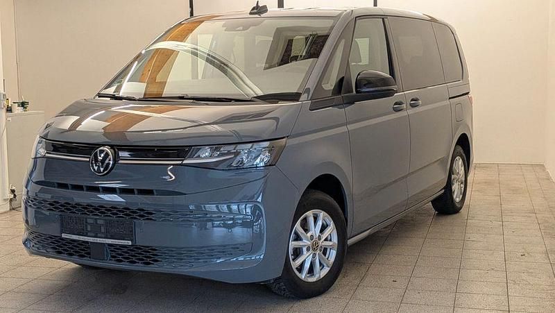 Second-hand VW Multivan 136 CP (100 kW) 2022 Gri Monovolum