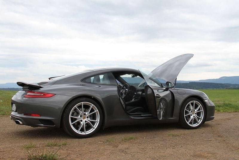 Gebraucht Porsche 991 370 PS (272 kW) 2017 Grau Coupé