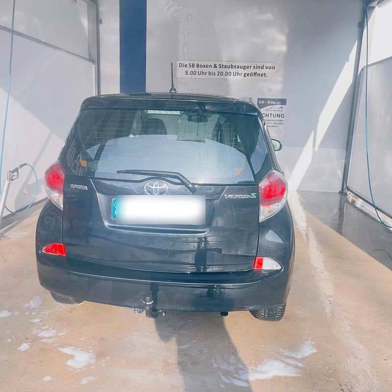 Gebraucht Toyota Verso 2015 Schwarz Van / Kleinbus