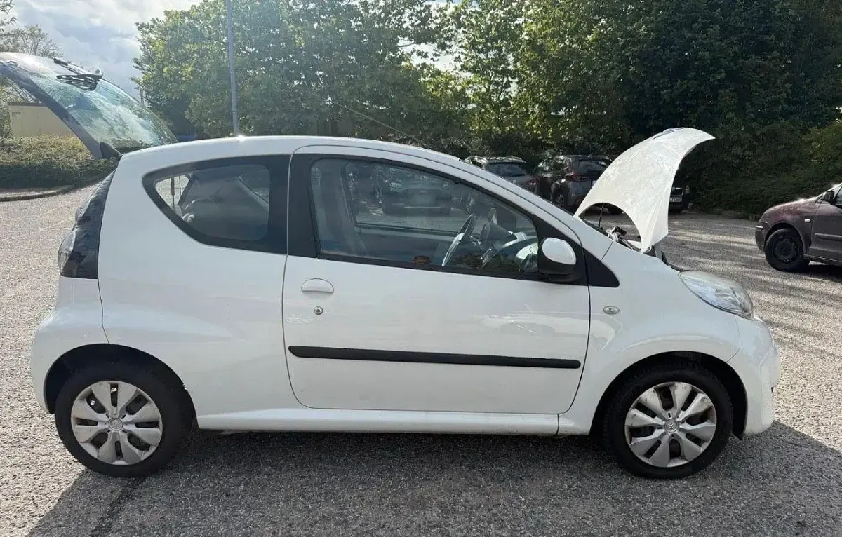 Gebraucht Citroën C1 Advance 68 PS (50 kW) 2010 Weiß Kleinwagen