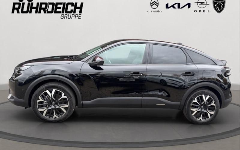 Neu Citroën C4 PureTech 131 PS (96 kW) 2025 Schwarz SUV