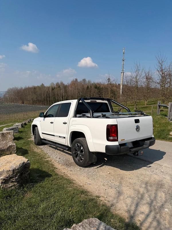 Second-hand VW Amarok Dark Label 204 CP (150 kW) 2018 Alb Pickup