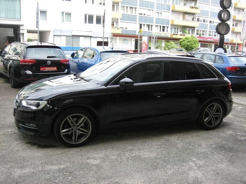 Gebraucht Audi A3 Sportback 122 PS (89 kW) 2013 Brillantschwarz Kleinwagen