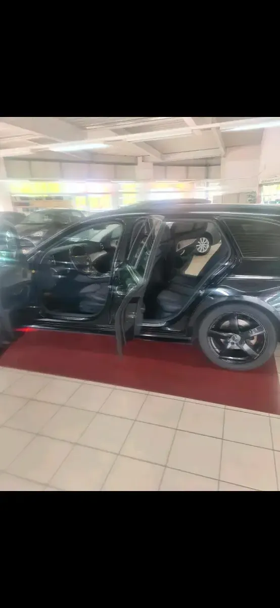 Gebraucht Mercedes E220 194 PS (142 kW) 2016 Schwarz Kombi