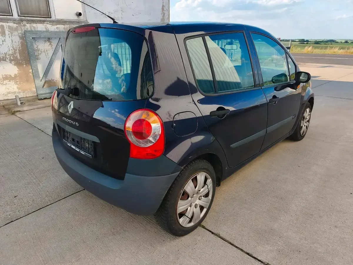 Gebraucht Renault Modus 75 PS (55 kW) 2004 Violet Van / Kleinbus