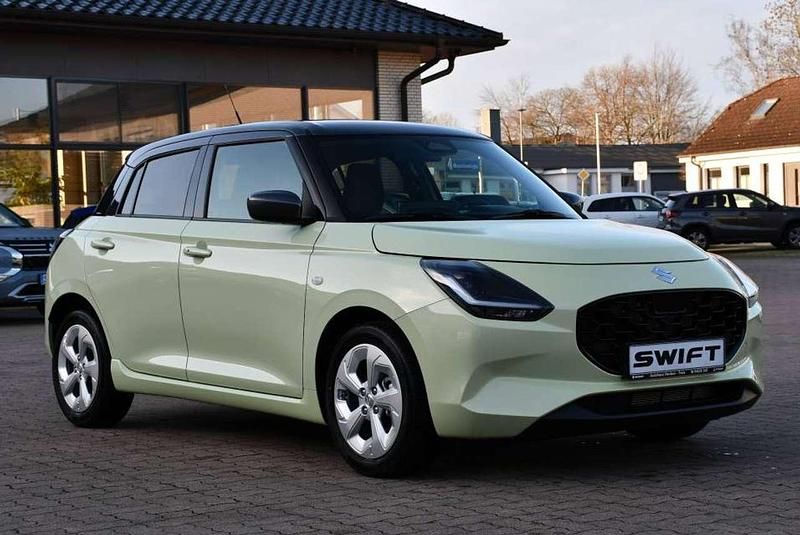 Neu Suzuki Swift Comfort 83 PS (61 kW) 2026 Cool yellow met./mineral grey Kleinwagen