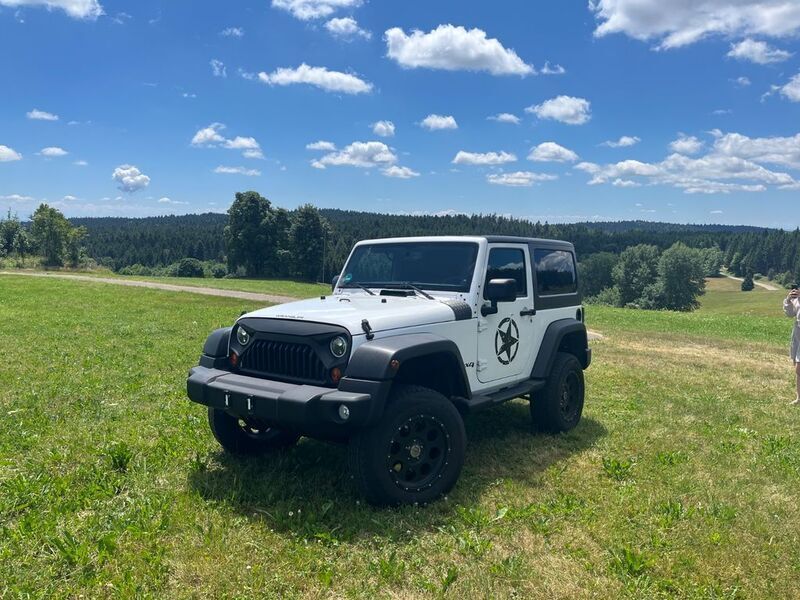 Weiß Gebraucht 2013 Jeep Wrangler Sport SUV | 20.700 € (Guter Preis) - Bild 1/4