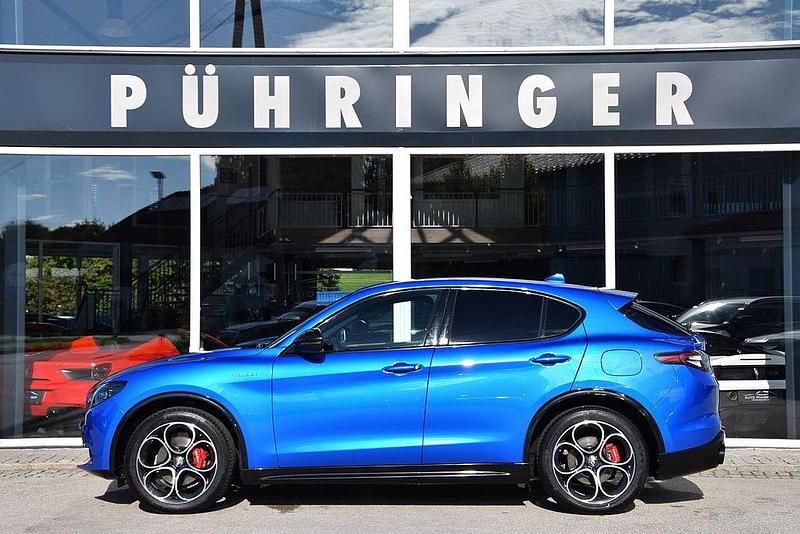 Blau Gebraucht 2023 Alfa Romeo Stelvio Ti SUV | 36.290 € (Fairer Preis) - Bild 1/4