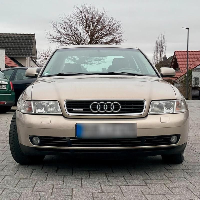 Gebraucht Audi A4 193 PS (141 kW) 2000 Gold Limousine