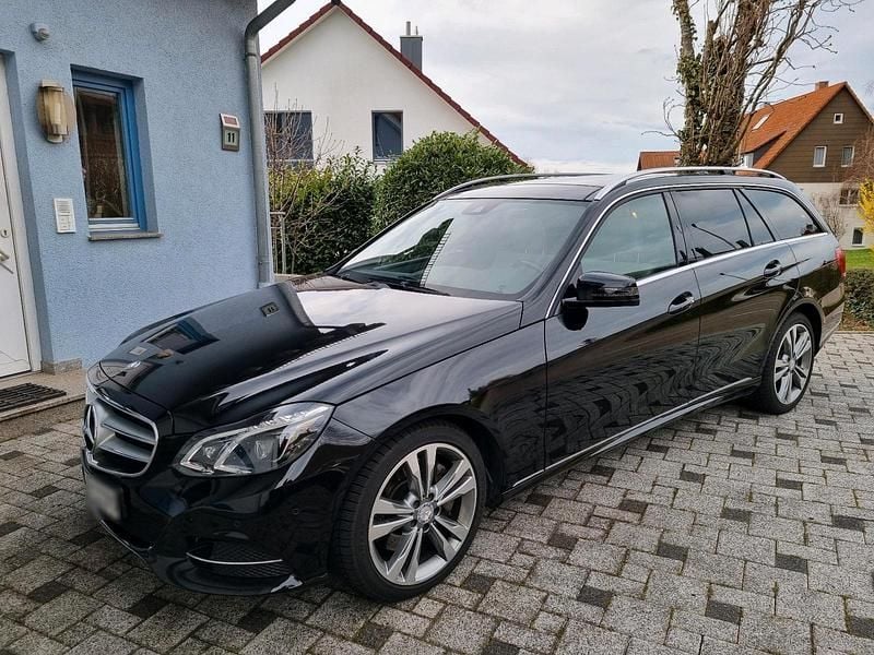 Gebraucht Mercedes E350 Avantgarde 252 PS (185 kW) 2013 Schwarz Kombi