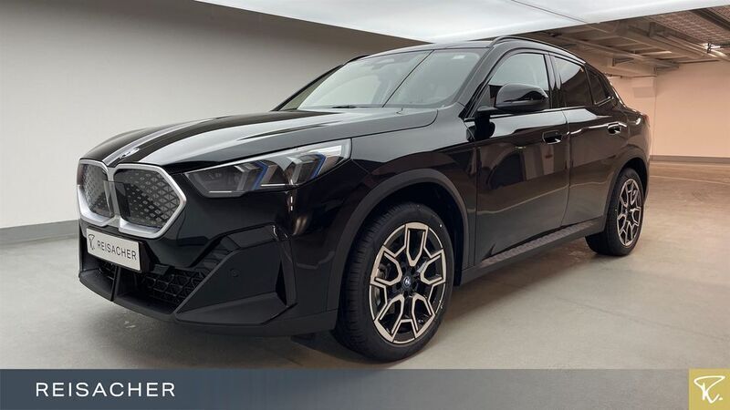 Schwarz Neu 2025 BMW iX2 Sport Line SUV | 43.590 € (Guter Preis) - Bild 1/4