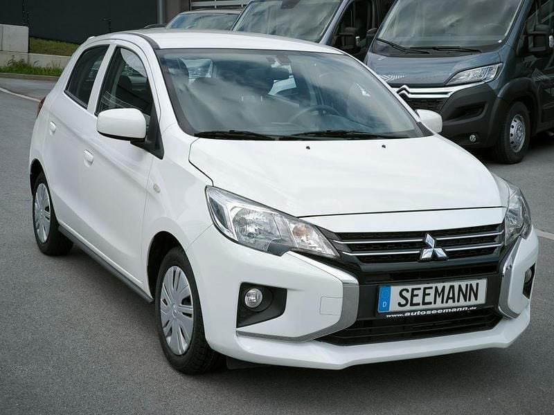 Weiß Gebraucht 2022 Mitsubishi Space Star Select Limousine | 9.500 € (Guter Preis) - Bild 1/4