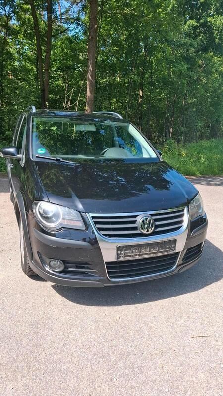 Schwarz Gebraucht 2007 VW Touran Cross Van / Kleinbus | 2.500 € (Fairer Preis) - Bild 1/4