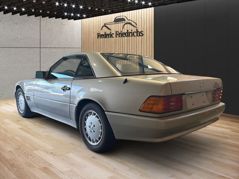 Gebraucht Mercedes SL300 190 PS (139 kW) 1990 Silber Cabrio