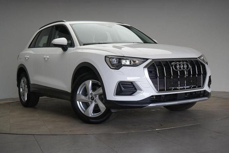 Weiß Gebraucht 2023 Audi Q3 Advanced SUV | 29.490 € (Superpreis) - Bild 1/4