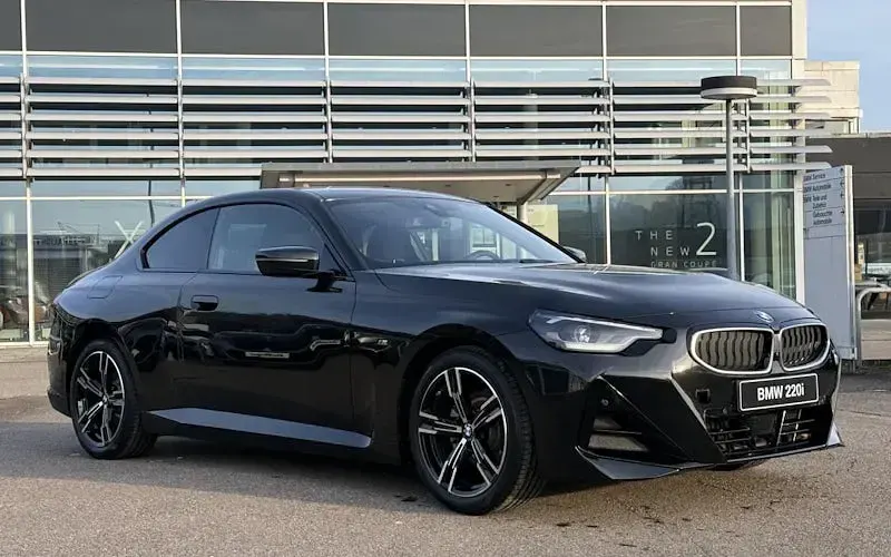 Neu BMW 220 M Sport 184 PS (135 kW) 2026 Schwarz Coupé