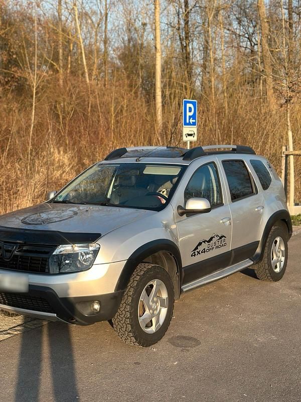 Usata Dacia Duster 110 CV (80 kW) 2011 Grigio SUV