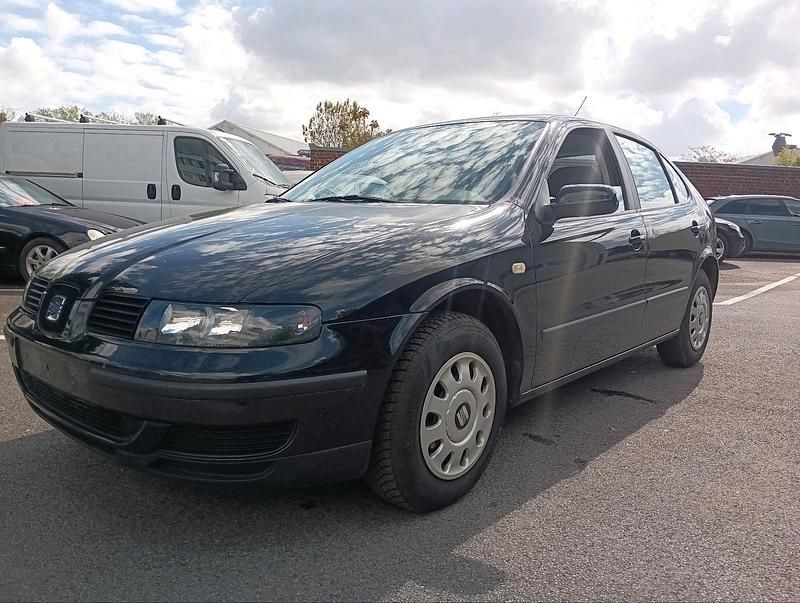 Second-hand Seat Leon 74 CP (54 kW) 2000 Hatchback