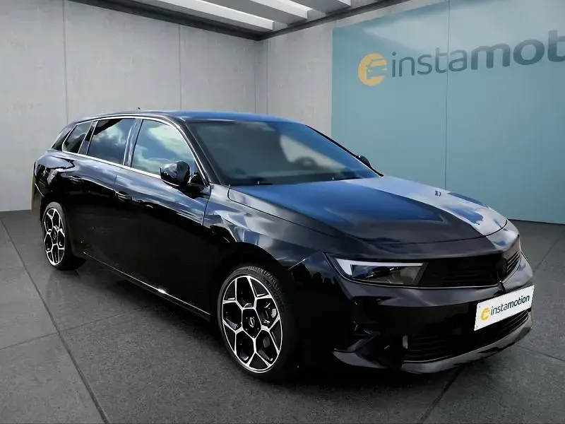 Gebraucht Opel Astra 131 PS (96 kW) 2023 Schwarz Kombi