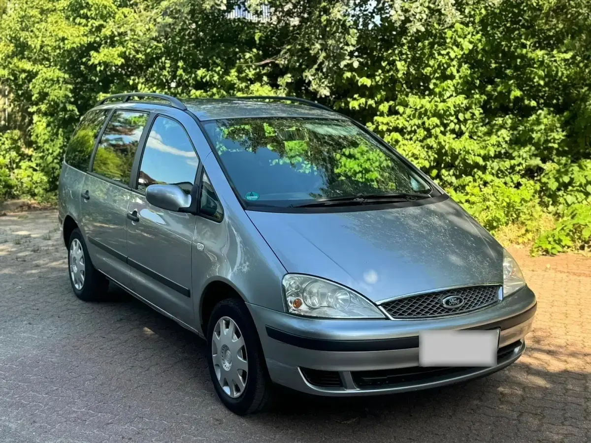 Gebraucht Ford Galaxy 116 PS (85 kW) 2006 Silber Van / Kleinbus