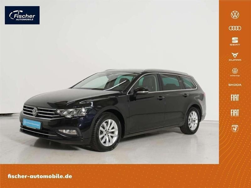 Deep black perleffekt Gebraucht 2024 VW Passat Business Kombi | 29.480 € (Guter Preis) - Bild 1/4
