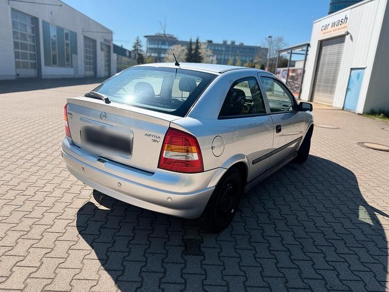 Second-hand Opel Astra 65 CP (47 kW) 1999 Gri Hatchback
