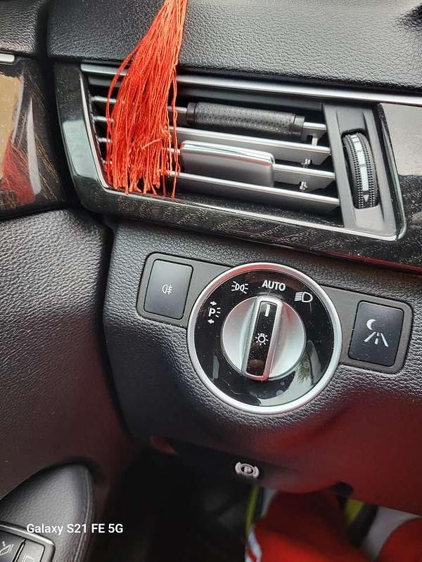 Gebraucht Mercedes 220 170 PS (125 kW) 2011 Schwarz