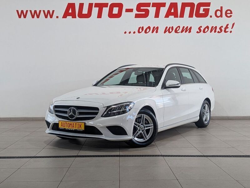Weiß Gebraucht 2018 Mercedes C220 Limousine | 20.750 € (Guter Preis) - Bild 1/4