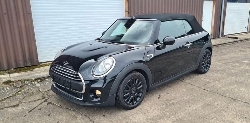 Second-hand Mini One Cabriolet 102 CP (75 kW) 2017 Negru Cabrio