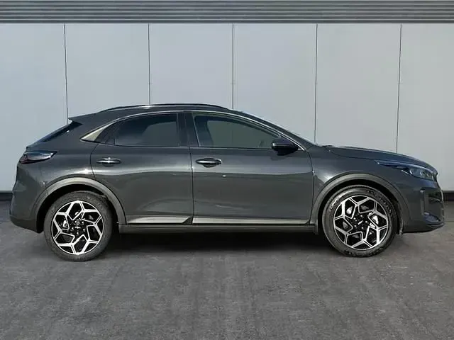 Neu Kia XCeed GT-Line 150 PS (110 kW) 2026 Grau SUV