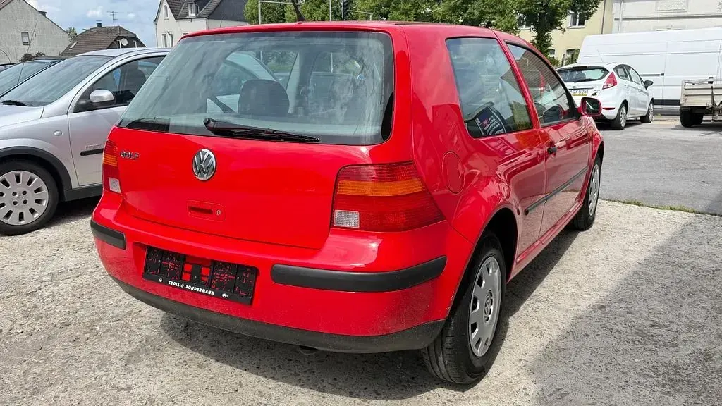 Gebraucht VW Golf III Trendline 75 PS (55 kW) 1999 Rot Limousine