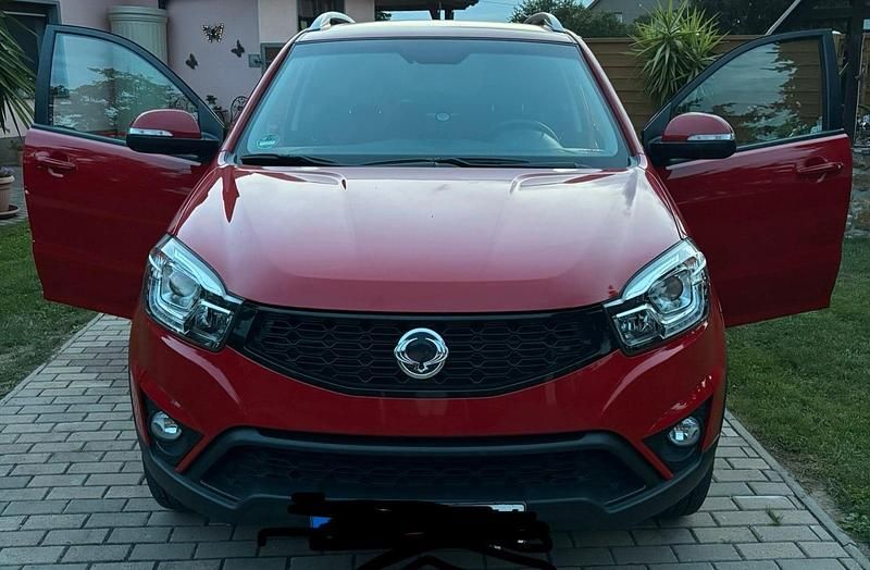 Rot Gebraucht 2016 Ssangyong Korando SUV | 9.990 € (Fairer Preis) - Bild 1/4