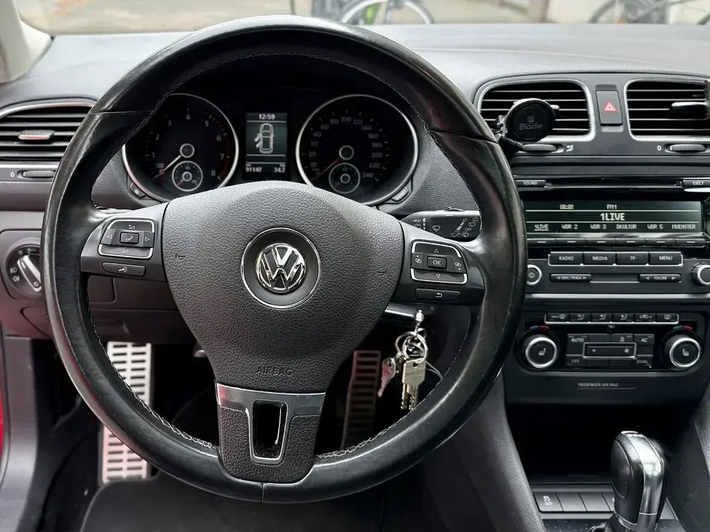 Gebraucht VW Golf VI Style 105 PS (77 kW) 2012 Rot Kleinwagen