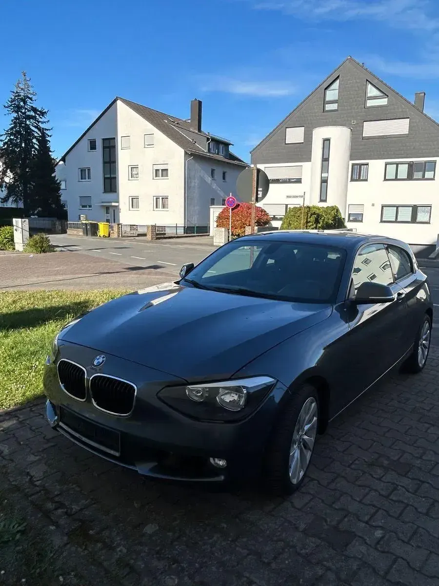 Gebraucht BMW 116 136 PS (100 kW) 2013 Grau Kleinwagen