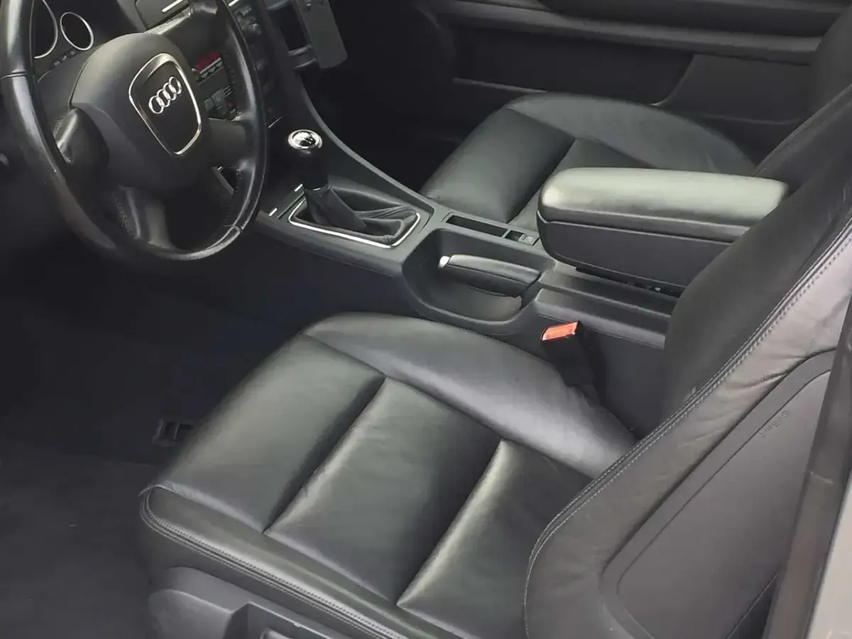 Gebraucht Audi A4 Cabriolet 163 PS (119 kW) 2006 Grau Cabrio