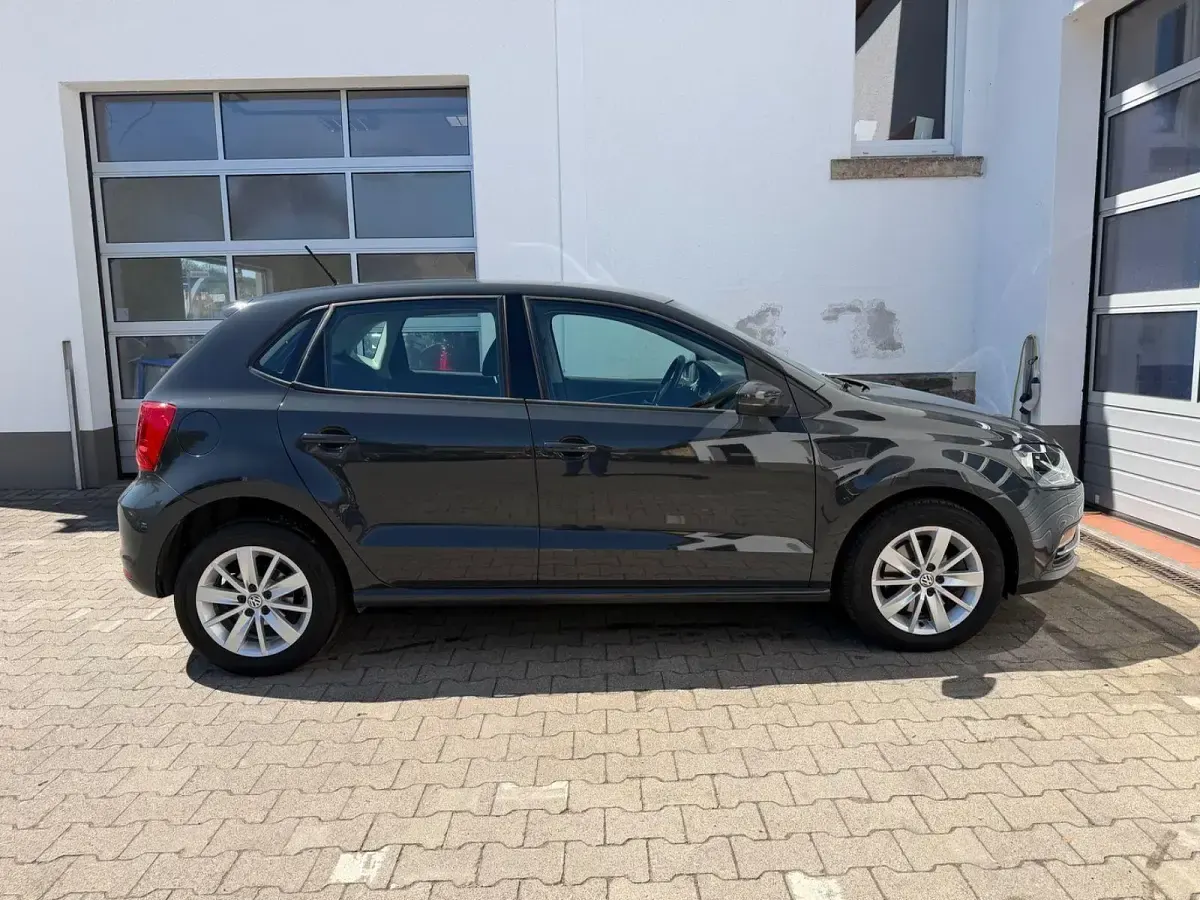 Gebraucht VW Polo Highline 110 PS (80 kW) 2017 Grau Kombi