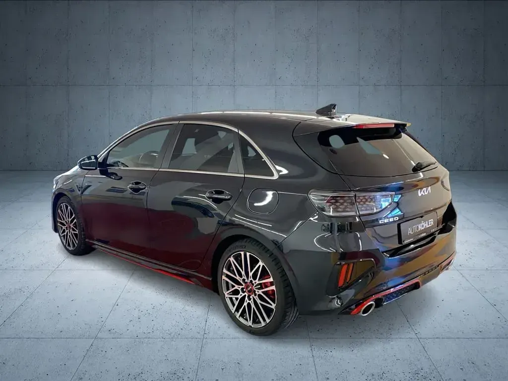 Gebraucht Kia Ceed GT GT 204 PS (150 kW) 2024 Schwarz Limousine