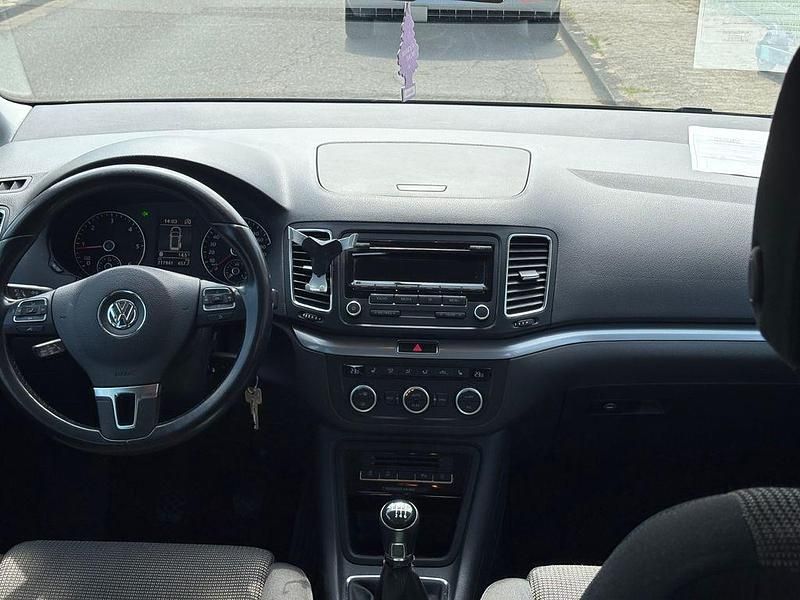 Gebraucht VW Sharan 116 PS (85 kW) 2013 Schwarz Van / Kleinbus