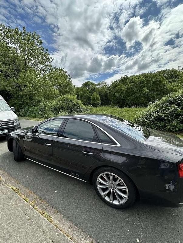 Gebraucht Audi A8L 351 PS (258 kW) 2010 Limousine