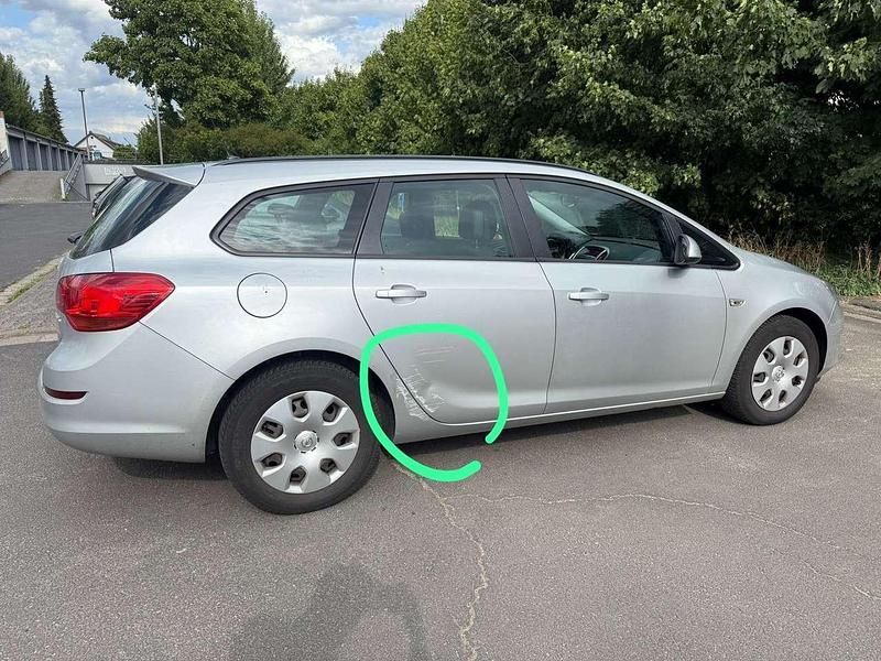 Gebraucht 2012 Opel Astra Kombi | 4.000 € (Fairer Preis) - Bild 1/4