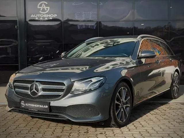 Second-hand Mercedes E400 333 CP (244 kW) 2017 Gri Berlinǎ