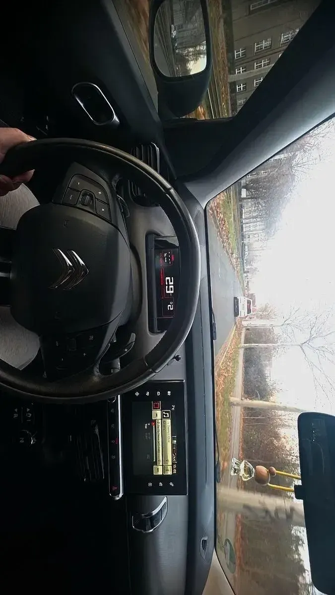 Gebraucht Citroën C4 PureTech 82 PS (60 kW) 2015 Grau SUV