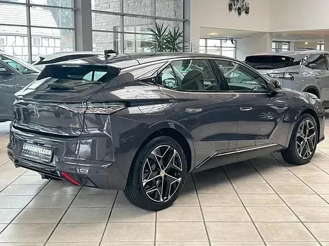 Gebraucht DS Automobiles DS4 136 PS (100 kW) 2025 /typ außenverkleidung metalliclackierung Limousine