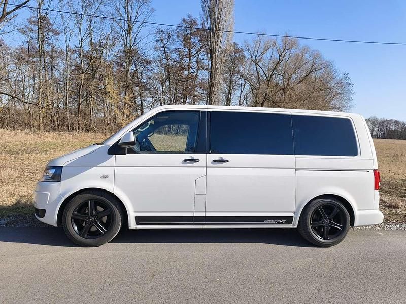Gebraucht VW T5 Edition 140 PS (102 kW) 2011 Weiß Van